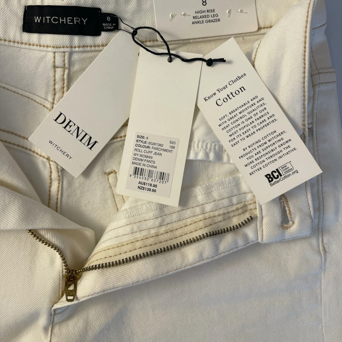 Witchery High Rise Relaxed Leg Ankle Grazer Jeans  Parchment Ivory AU8